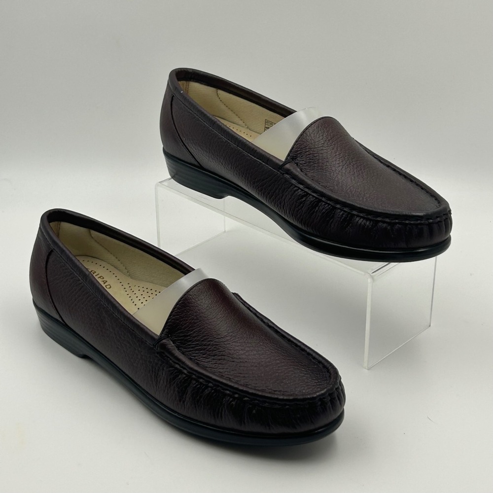 New SAS Simplify Loafers Women 8.5 Burgundy Leather Tripad Comfort Slip On Shoes